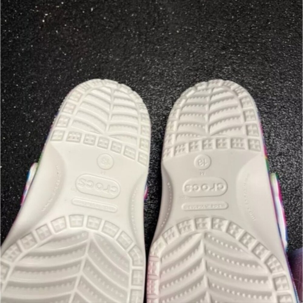 Crocs Sandals Clog Shoes Men's 13 Pink Rainbow Solarized Classic All over 122025 - Picture 6 of 9